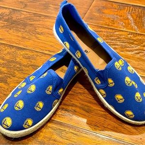 Golden State Warriors Women’s Slippers Size Small